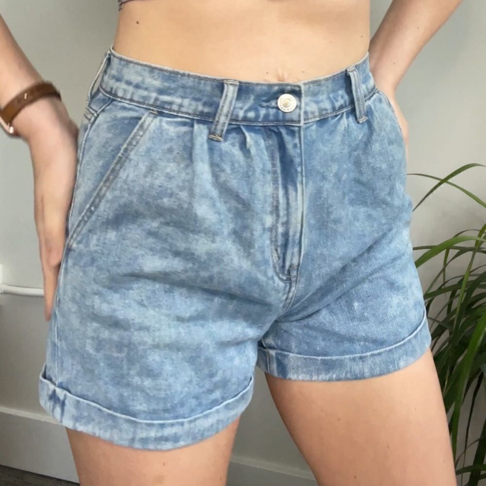 Hand Painted American Flag High Waist Denim Shorts 2 - Picture 2 of 12